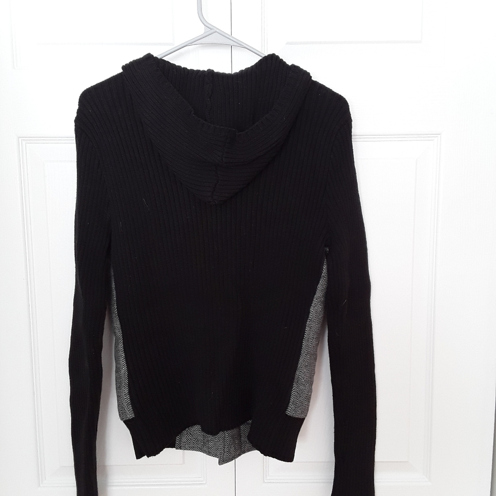 Button Up Hooded Jacket - Picture 3 of 3